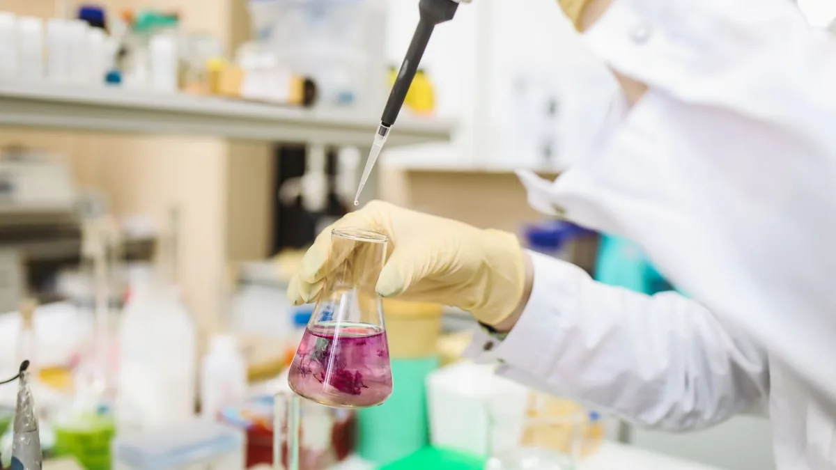 Biohacking com evidência: o relógio conta passos, não trata